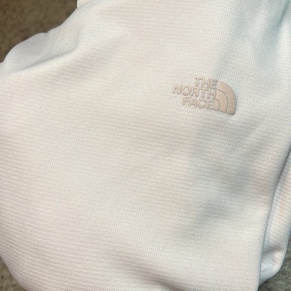 North Face Hooded Long Sleeve Shirt. Size XS light pink - Picture 12 of 13